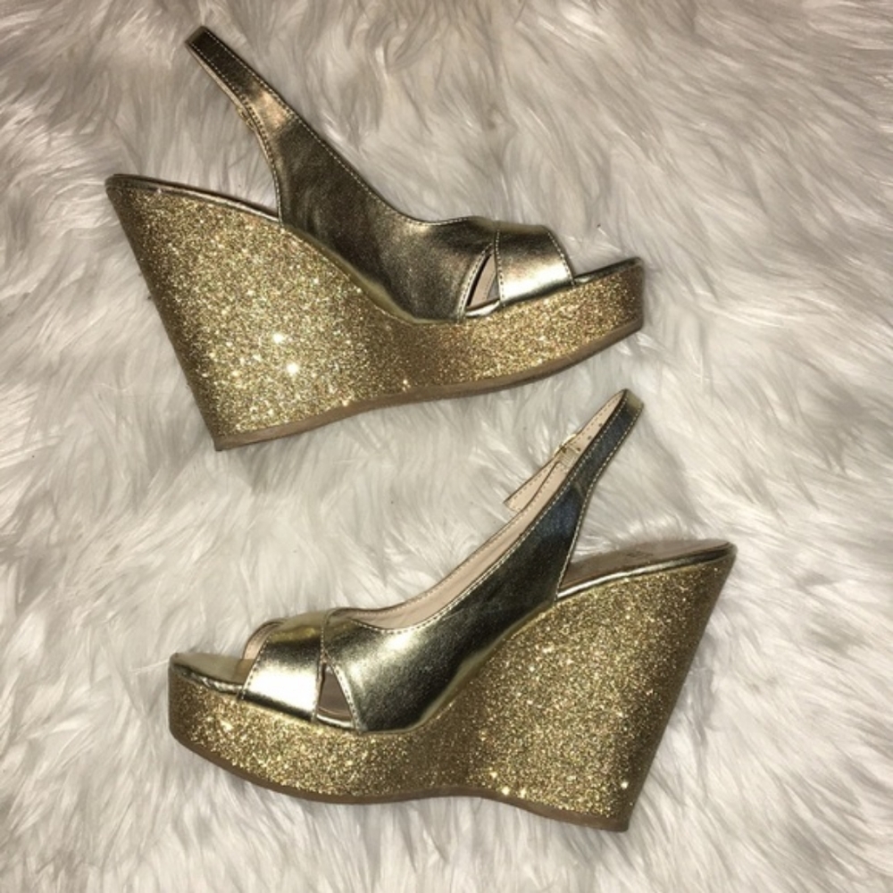 Nine West Gold Glitter Wedges